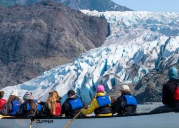 Mendenhall Glacier Paddle and Hike with Alaska Shore Tours